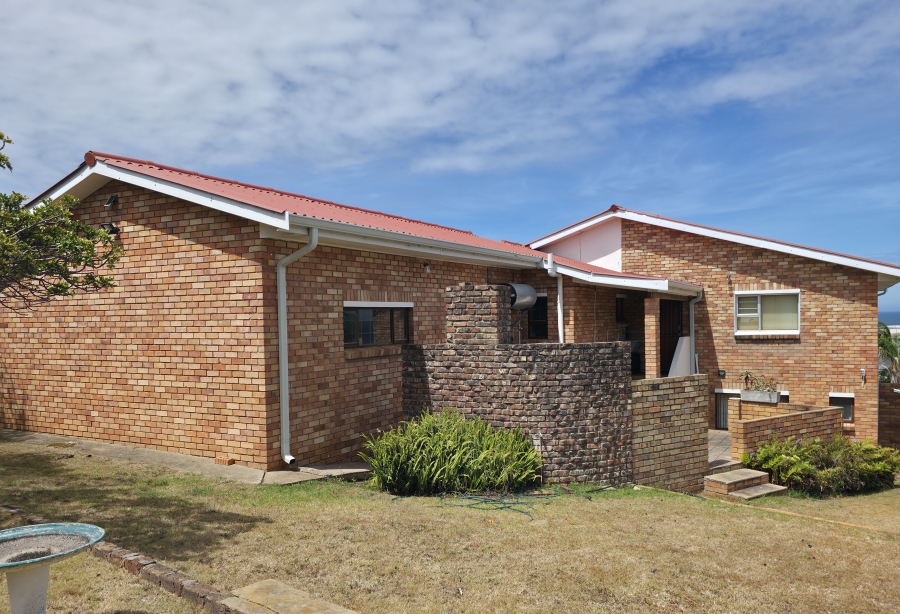 4 Bedroom Property for Sale in Noorsekloof Eastern Cape